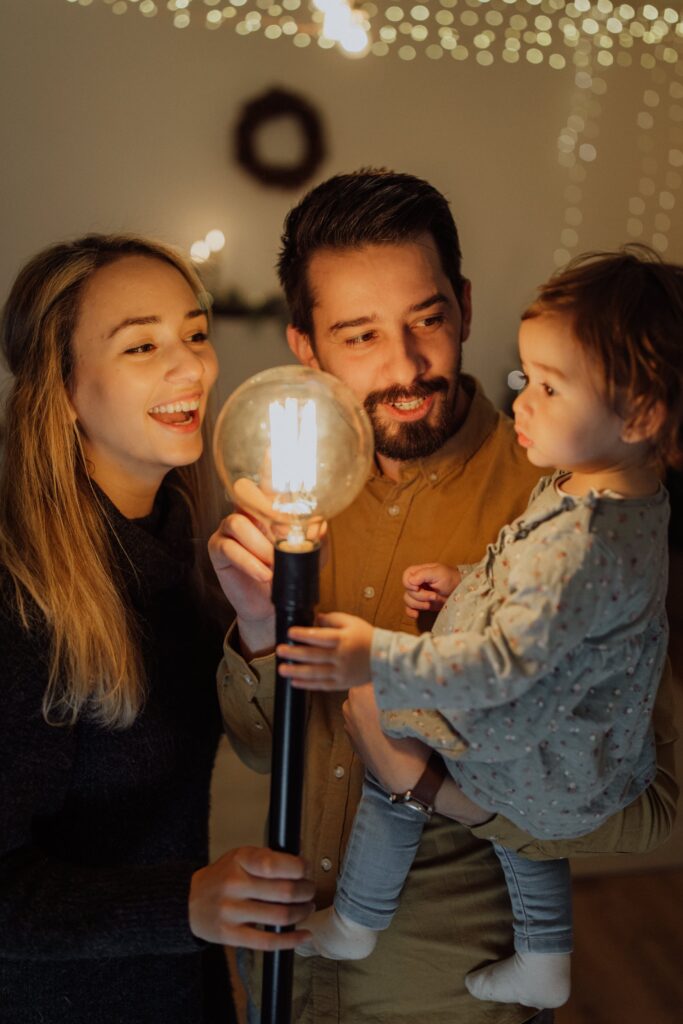 Bulp lighting with sunmark battery